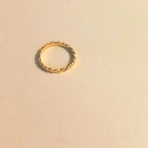 Golden twist ring